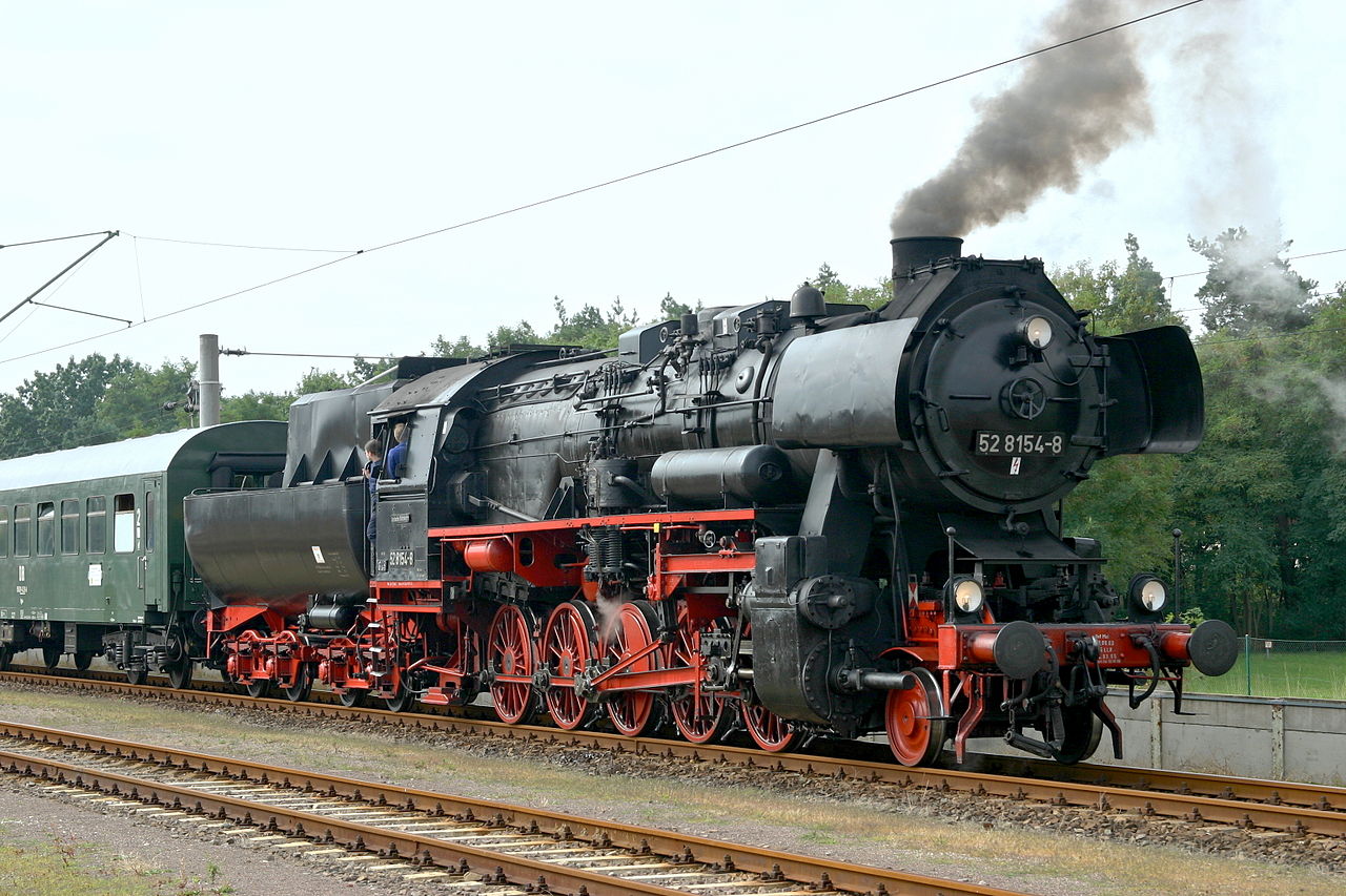 WW2 German Railways Type 52 Steam Locomotive (Kriegslok) Black Version - MOMCOM inc.