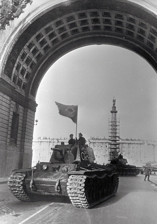 WW2 Soviet KV-1 Heavy Tank - MOMCOM inc.