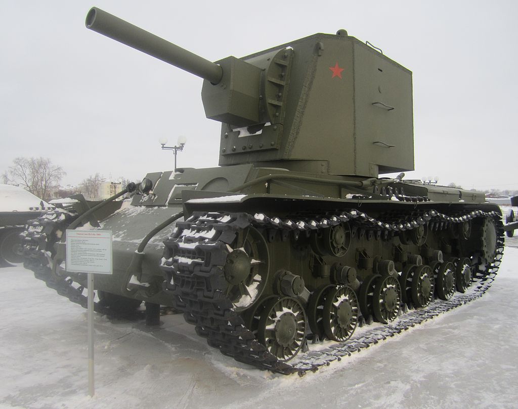 WW2 Soviet KV-2 Heavy Tank - MOMCOM inc.