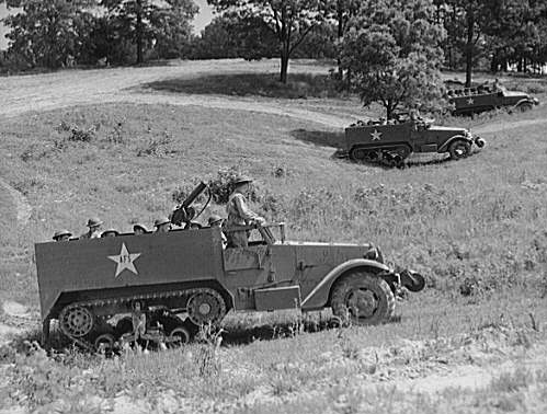 WW2 US Army M3 Half-track with Whizzer - MOMCOM inc.